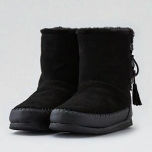 American eagle tassel boots